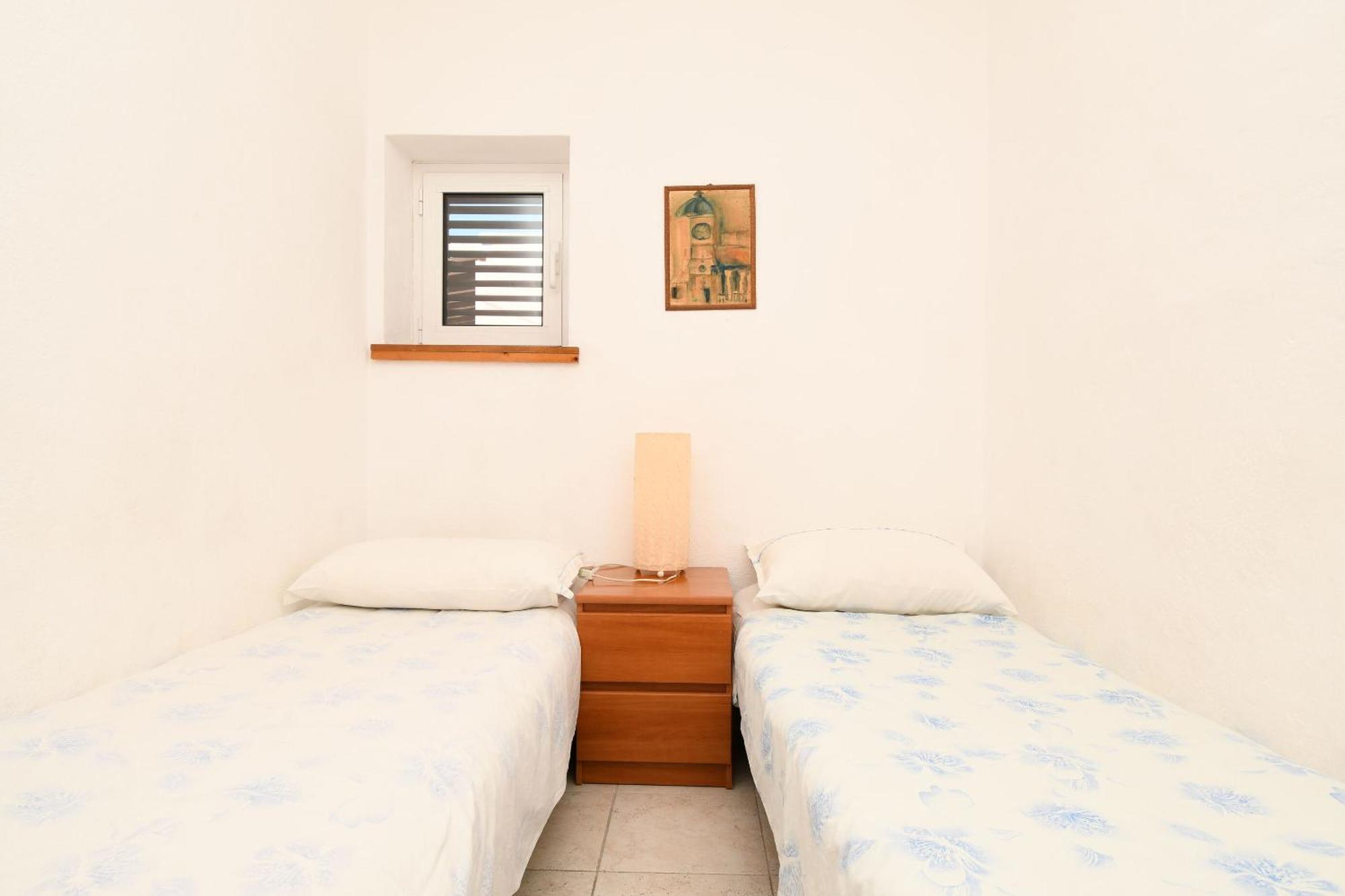 Apartment Dory โตรกีร์ ภายนอก รูปภาพ