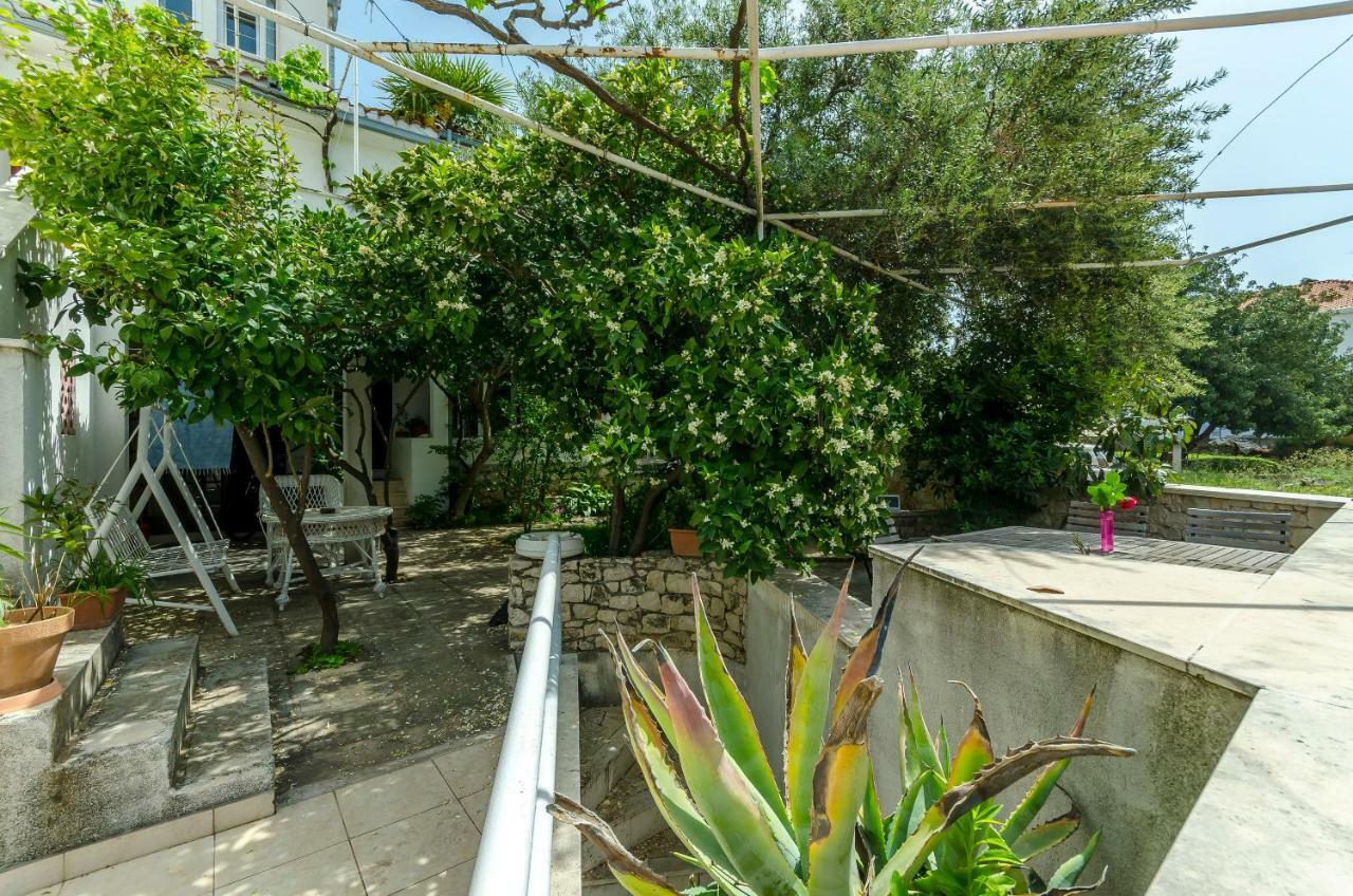 Apartment Dory โตรกีร์ ภายนอก รูปภาพ